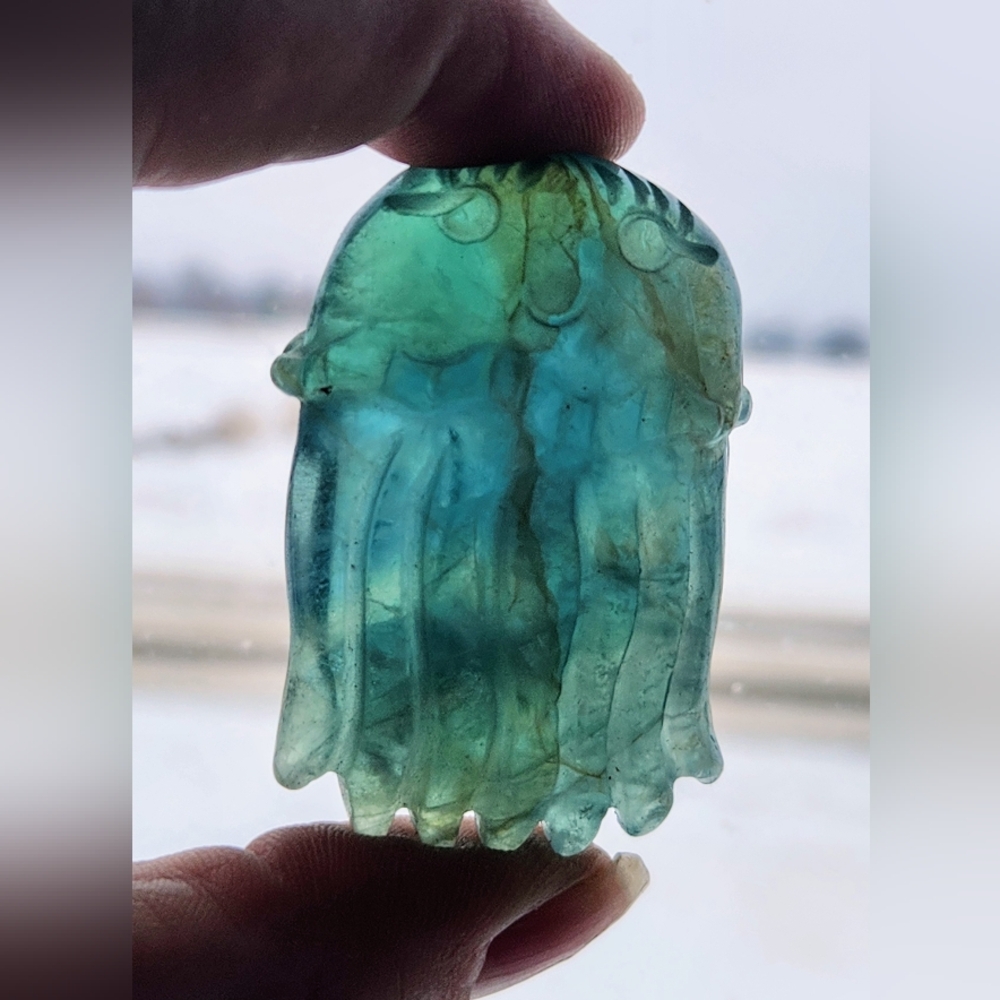 Genuine Crystal Jellyfish Carvings. Amethyst, Quartz, Fluorite - Picture 10 of 10